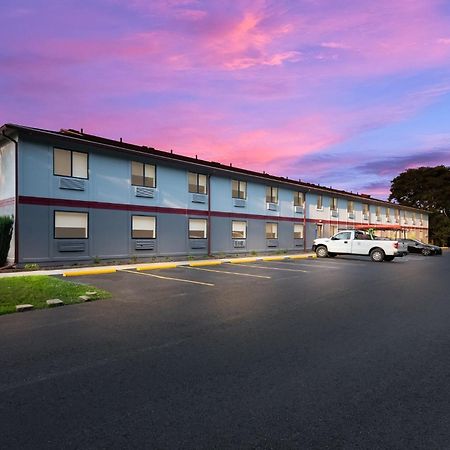 罗德威套房酒店 Buena 外观 照片